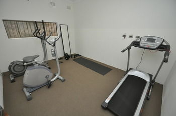 Balmain 2 Mont Furnished Apartment - Tourism Canberra 1