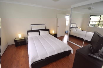 Balmain 2 Mont Furnished Apartment - Tourism Canberra 6