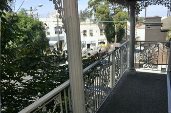 Balmain 2 Mont Furnished Apartment - Tourism Canberra 8