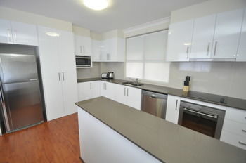 Balmain 2 Mont Furnished Apartment - Tourism Canberra 12