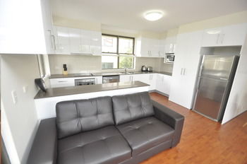 Balmain 2 Mont Furnished Apartment - Tourism Canberra 14