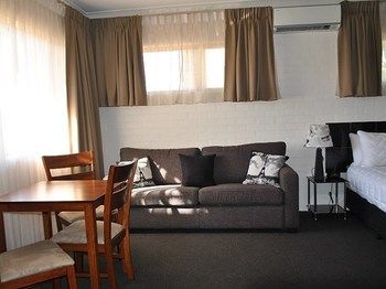 Heritage River Motor Inn - Tourism Canberra 9