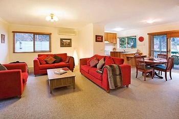 Annie's Escape In Warburton - Tourism Canberra 3