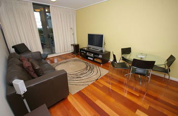 Homebush 3 Ben Furnished Apartment - Tourism Canberra 5