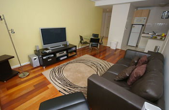 Homebush 3 Ben Furnished Apartment - Tourism Canberra 7