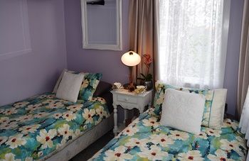 Cutmore Cottages - Bagala Bungalow - Tourism Canberra 24