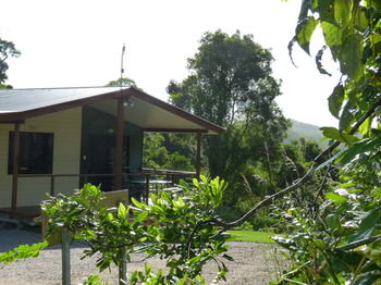 Bellthorpe Stays - Tourism Canberra 7