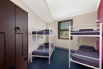 Wake Up! Sydney - Hostel - Tourism Canberra 42