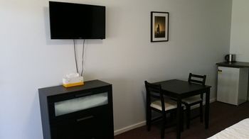Karuah Gardens Motel - Tourism Canberra 3