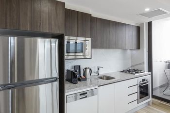 Meriton Serviced Apartments Church Street - Tourism Canberra 19
