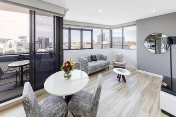 Meriton Serviced Apartments Church Street - Tourism Canberra 26