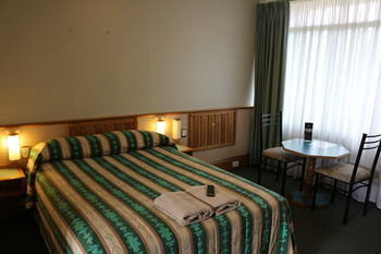 The Hermitage Motel - Tourism Canberra 4