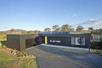 Zebula Gloucester - Tourism Canberra 0