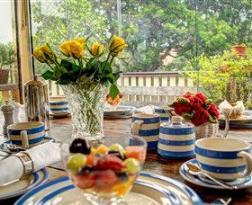 Number 12 Bed And Breakfast - Tourism Canberra 1