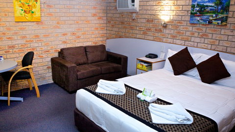 BEST WESTERN Kennedy Drive Motel - Tourism Canberra 6