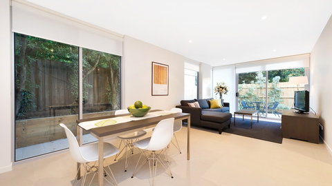 Best Western Plus The Tudor Box Hill - Tourism Canberra 0