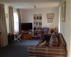 Cascade Cottage - Tourism Canberra 0