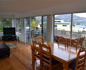 Amos Cottage - Tourism Canberra 1