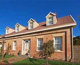 Racecourse Inn - The - Tourism Canberra 0