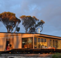Sawyers Bay Shacks - Tourism Canberra
