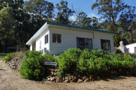 Classic Cottages S/C Accommodation - Tourism Canberra 0