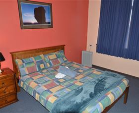 Hobart's Accommodation And Hostel - Tourism Canberra 4