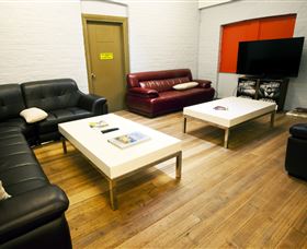 Backpackers Imperial Hotel - Tourism Canberra 4