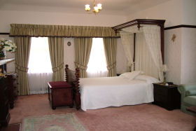 Elms Of Hobart - The - Tourism Canberra 0