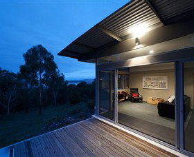 Ridgeline Pottery (Accommodation) - Tourism Canberra 1