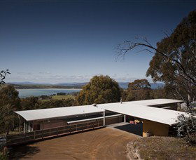Ridgeline Pottery (Accommodation) - Tourism Canberra 2