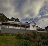 House on the Hill Bed and Breakfast - Tourism Canberra