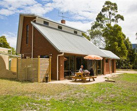Bay Retreat Port Arthur - Tourism Canberra 0