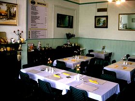 Bischoff Hotel - Tourism Canberra 1