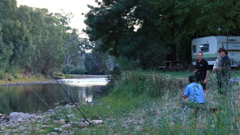 Gentle Annie Caravan And Camping Reserve - Tourism Canberra 0