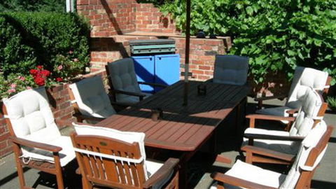 Airleigh-Rose Cottage - Tourism Canberra 3