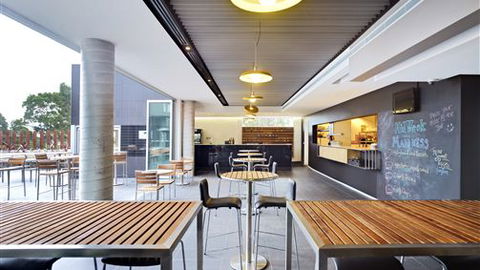Atura Dandenong - Tourism Canberra 1