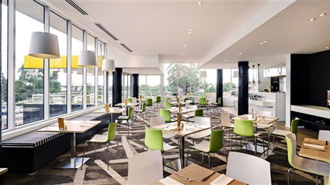 Atura Dandenong - Tourism Canberra 2