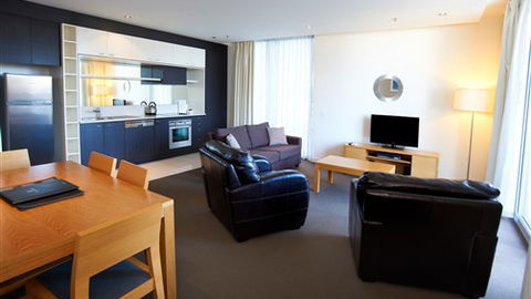 Amity Apartment Hotels - Tourism Canberra 0