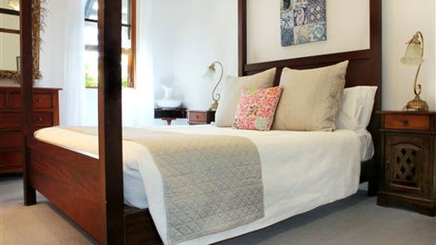 CocknBull Boutique Hotel - Tourism Canberra 2