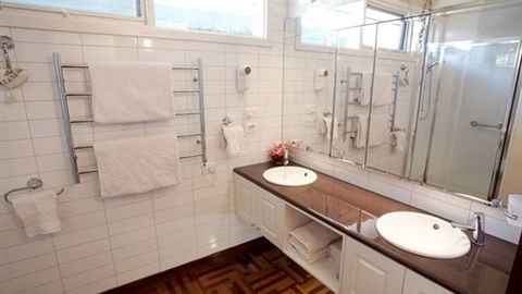 Forlonge Bed & Breakfast - Tourism Canberra 6