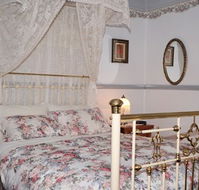 Cuddledoon Cottages BB - Tourism Canberra