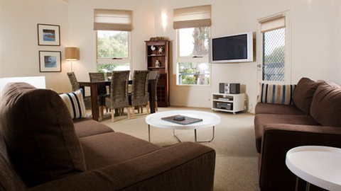 Aireys Inlet Getaway Resort - Tourism Canberra 3