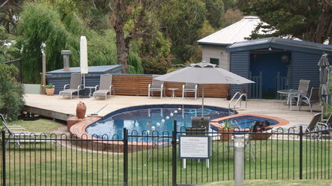 Aireys Inlet Getaway Resort - Tourism Canberra 2