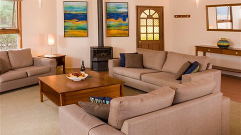 Aireys Inlet Getaway Resort - Tourism Canberra 4