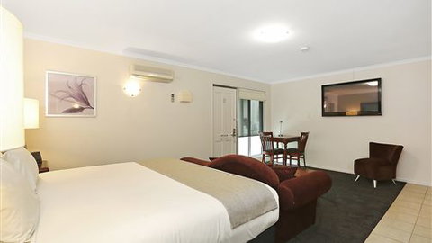Quality Inn & Suites The Menzies - Tourism Canberra 3