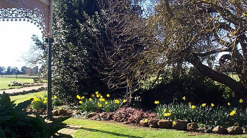 Abergeldie Bed & Breakfast - Tourism Canberra 0
