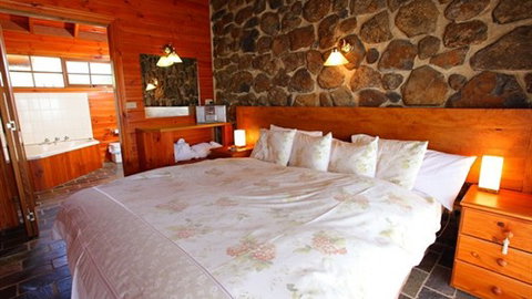 Tuki Trout Farm And Retreat - Tourism Canberra 1