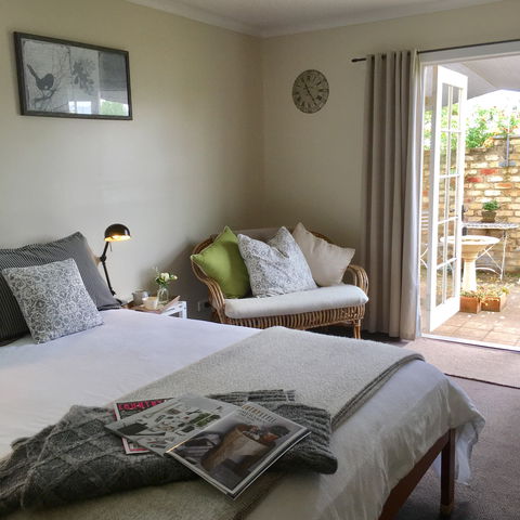 Aggies Bed And Breakfast - Tourism Canberra 0