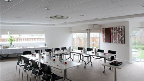 Punthill Apartment Hotels - Essendon Grand - Tourism Canberra 5
