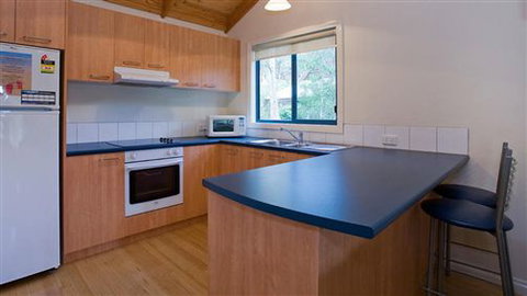 Surf Coast Cabins In Aireys Inlet - Tourism Canberra 1